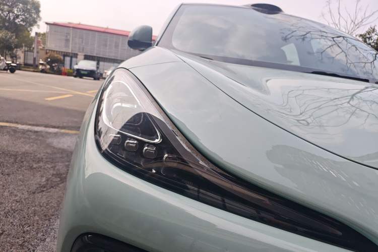 Used IM LS6 2023 Max Standard Edition Right Front Headlight