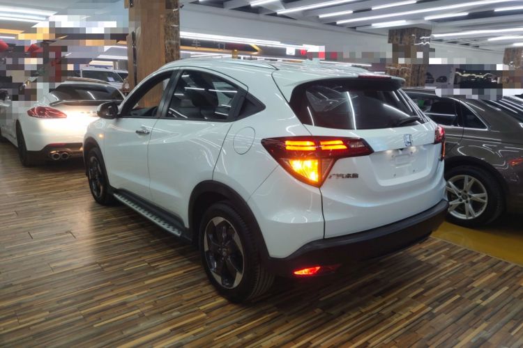 Used Honda Vezel 2016 1.8L CVT Front-Wheel Drive Pioneer Edition