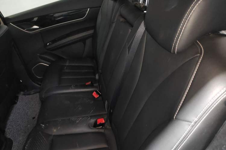 Used BYD Song MAX 2017 1.5T Automatic Smart Connect Elite 7-Seater Left Rear Seat