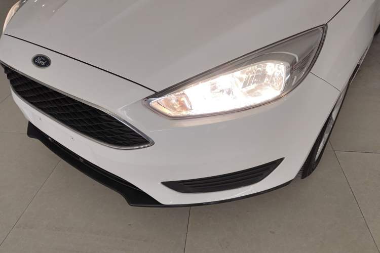 Used Ford Focus 2018 Hatchback Classic 1.6L Automatic Comfort Plus SmartDrive Edition