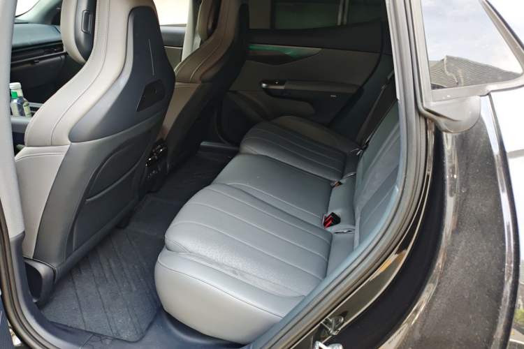 Used Lynk & Co 07 2024 EM-P 126 Long-Range Ultra
