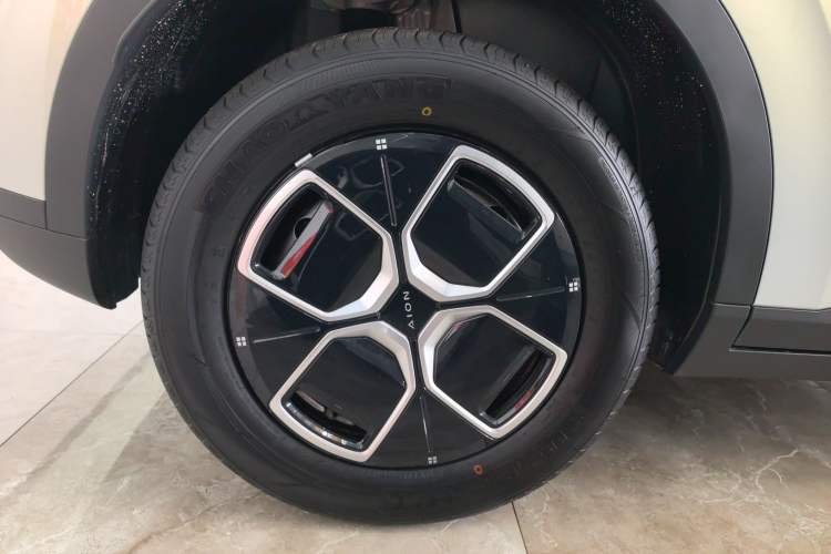 Used AION UT 2025 330 Starlight Edition
