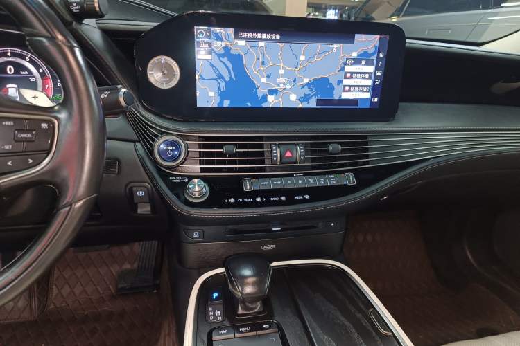 Used Lexus LS 2021 500h Executive Edition
