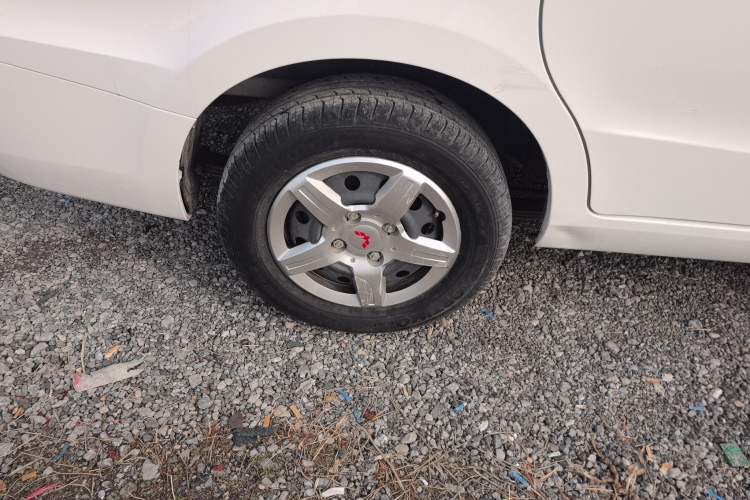 Used Wuling Hongguang 2015 1.5L S Basic Version China V Standard
