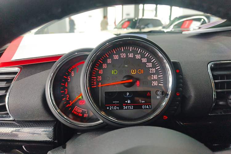 Used MINI Clubman 2016 Revised Version 1.5T COOPER Connoisseur Edition