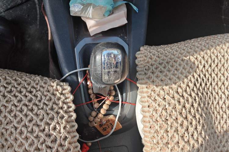 Used Citroen Elysee 2015 Zhishang Edition 1.6L Manual Fashion Model