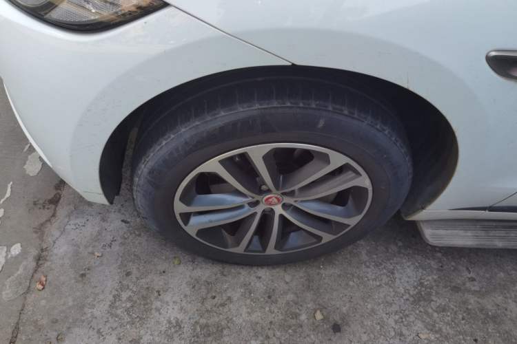 Used Jaguar F-PACE 2016 3.0 SC Four-Wheel Drive R-Sport Sport Edition
