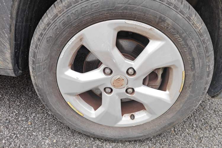 Used Baojun 510 2017 1.5L Automatic Fashion Model