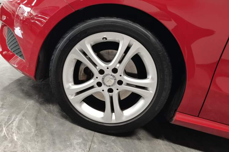 Used Mercedes-Benz A-Class 2013 A 180 Fashion Model Left Front Wheel Hub