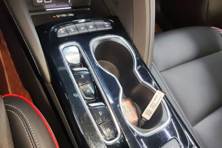 Used Buick Envision 2023 Encore S GS Four-Wheel Drive Sport Model Gear Lever