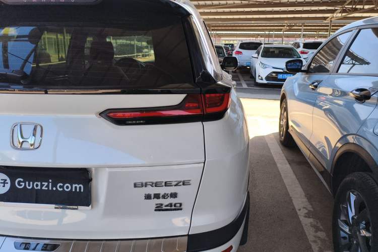 Used Honda Breeze 2021 240TURBO CVT Front-Wheel Drive Elite Edition Right Rear Taillight