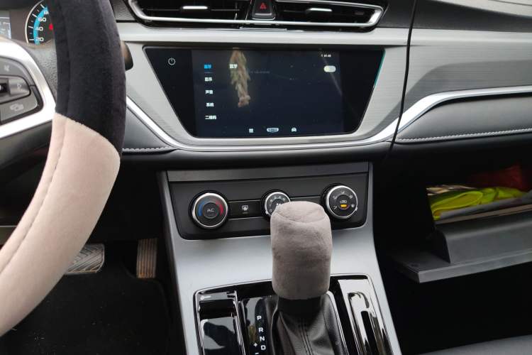 Used Geely Auto Emgrand 2021 UP 1.5L CVT Comfort Model Audio And AC Panel