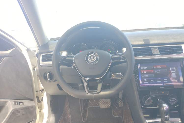 Used Volkswagen Bora 2017 1.6L Automatic Comfort Model Steering Wheel