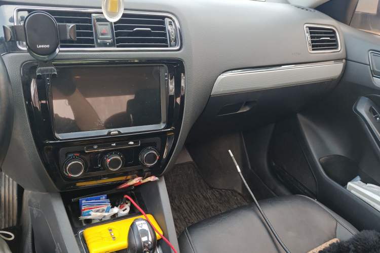 Used Volkswagen Sagitar 2015 230TSI Automatic Comfort Version