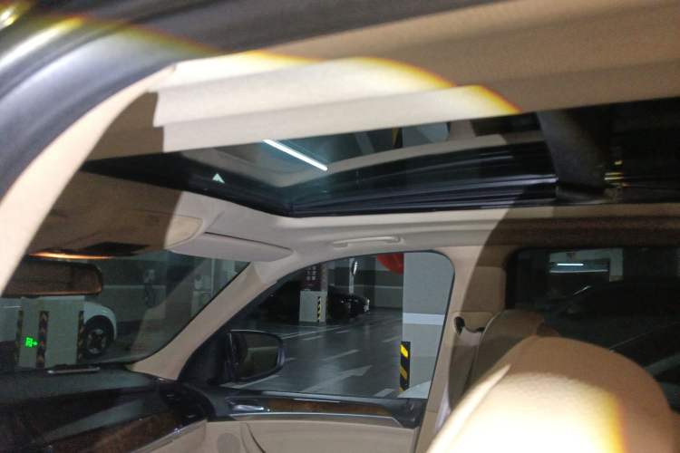 Used BMW X5 2011 xDrive35i Luxury Edition
