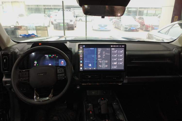 Used Haval Raptor New Energy 2024 Hi4 102 Pro Center Console