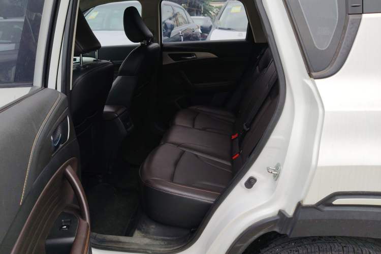 Used CHANGAN CS35PLUS 2019 1.6L Manual Chuanlian Edition
