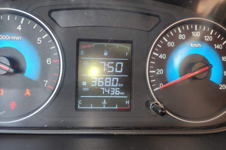 Used Dongfeng Fengon 330 2019 1.5L 330S Manual Comfort Version China VI Standard Instrument Cluster