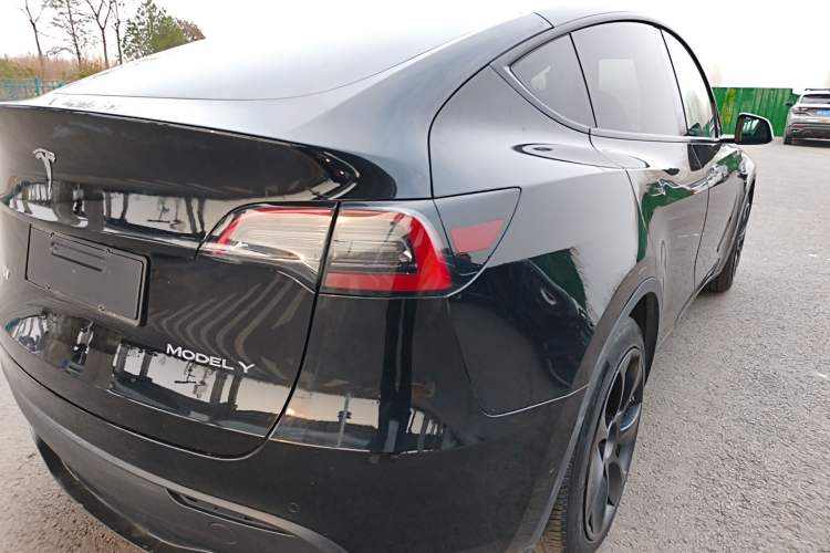 Used Tesla Model Y 2022 Rear-Wheel-Drive Version