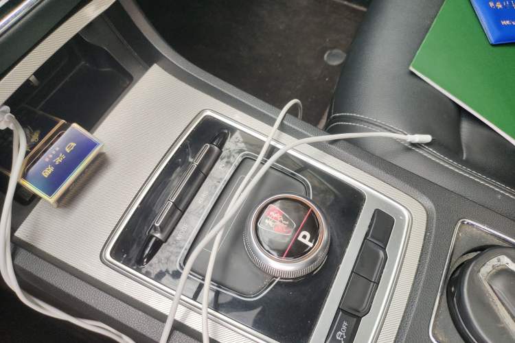 Used Roewe i6 New Energy 2019 PLUS 50T 4G Connected Glory Luxury Edition Gear Lever