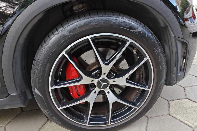 Used Mercedes-Benz GLC AMG 2020 AMG GLC 43 4MATIC Right Front Wheel Hub