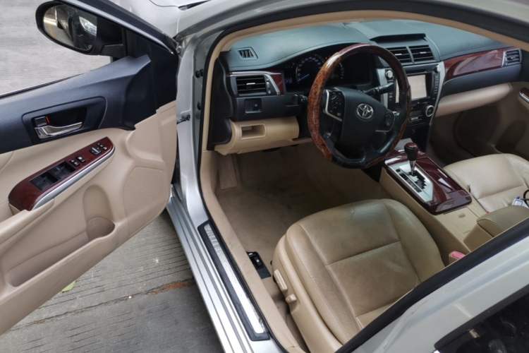 Used Toyota Camry 2012 2.0G Luxury Edition