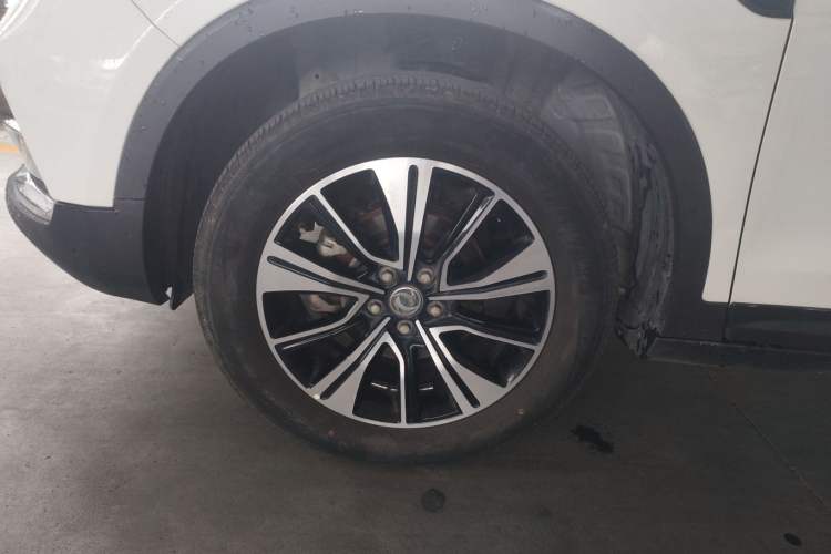 Used Dongfeng Aeolus AX7 2018 Classic 1.6T Automatic Luxury Model Left Front Wheel Hub