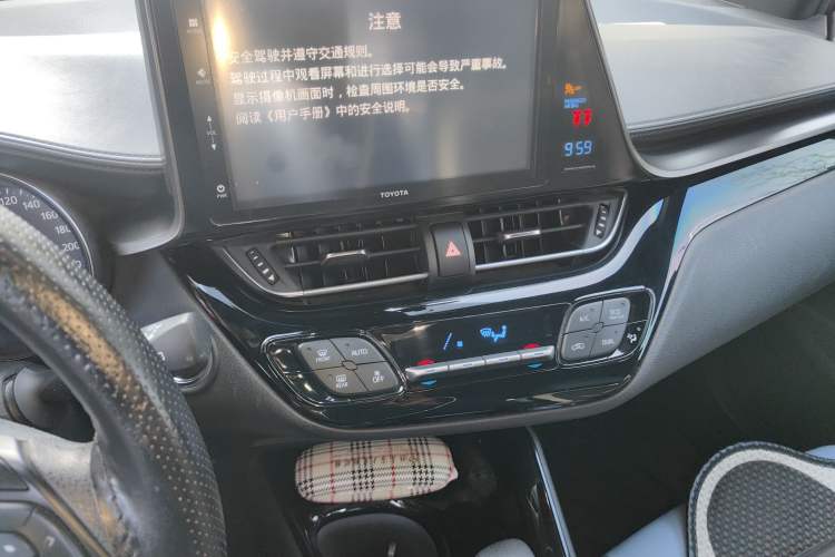 Used Toyota IZOA 2020 2.0L Yi Xiang CARE