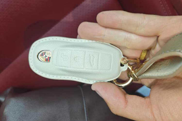 Used Porsche 718 2022 Boxster 2.0T Vehicle Key