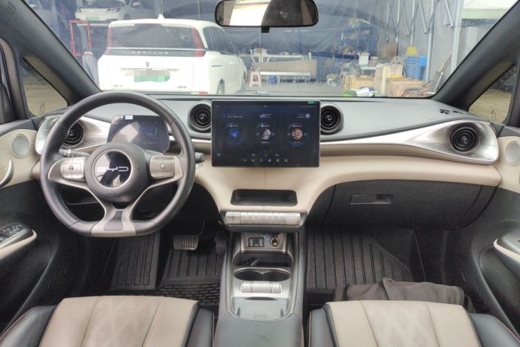 Used BYD Dolphin 2023 420 km Fashion Edition