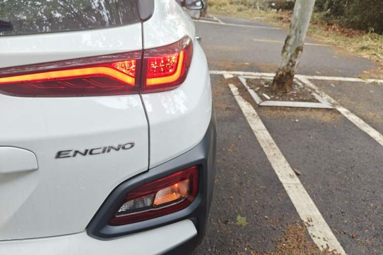 Used Hyundai ENCINO 2018 1.6T Dual-Clutch ZhiPao Edition China V Standard Right Rear Taillight