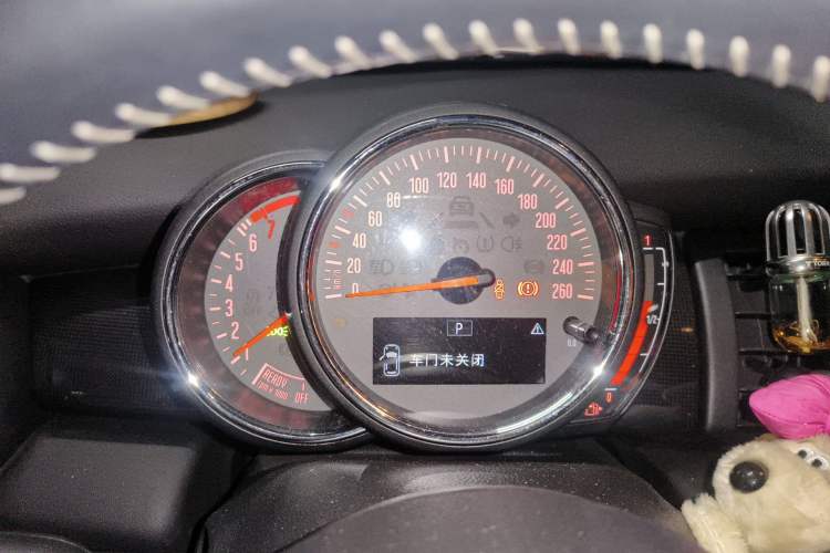 Used MINI 2019 2.0T COOPER S Artist Five-Door Edition Instrument Cluster