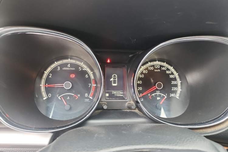 Used Venucia T70 2015 2.0L Manual RuiQu Version Instrument Cluster