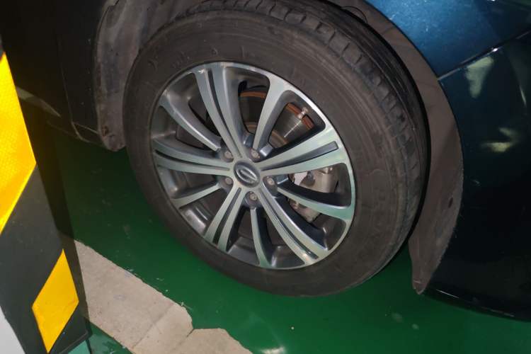 Used GAC Trumpchi M8 2018 320T Luxury Edition Right Front Wheel Hub