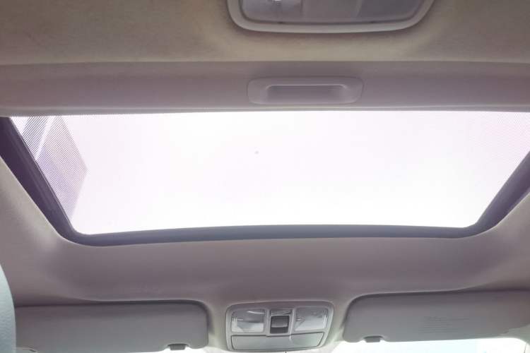 Used Hyundai ix35 2013 2.0L Automatic Two-Wheel Drive Smart GLS China IV Standard
