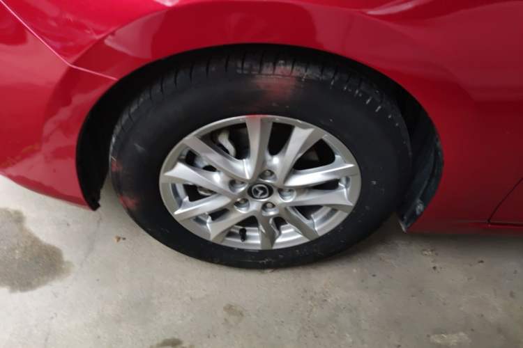 Used Mazda 3 Axela 2017 Sedan 1.5L Automatic Comfort Model Emission Standard China V Exterior 4