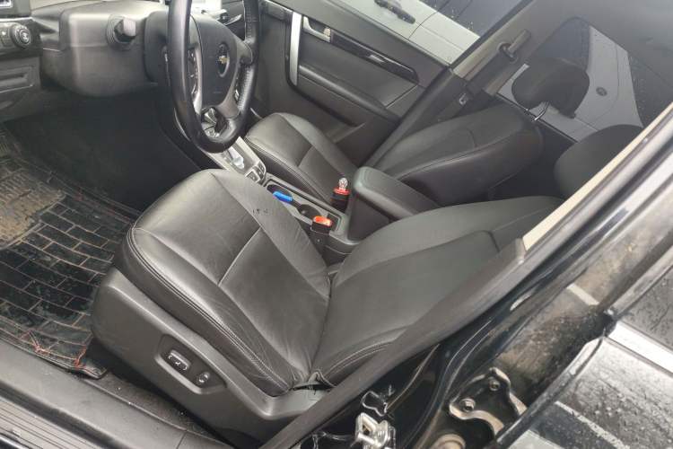 Used Chevrolet Captiva 2012 2.4L 4x4 Flagship Edition 7 Seats Left Front Seat