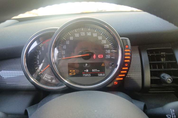 Used MINI 2014 1.5T COOPER Excitement Instrument Cluster