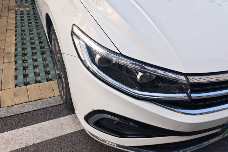 Used Volkswagen Bora 2023 300TSI DSG Prestige Edition