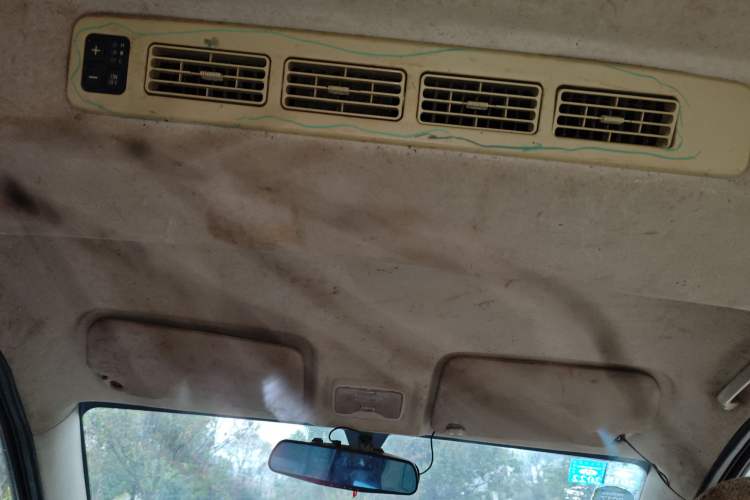 Used Dongfeng Fengon 330 2014 1.2L Manual Practical Version DK12-07 Headliner