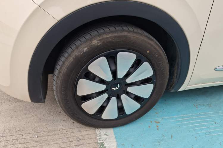 Used Wuling Bingo 2025 333 km Lingxi Connected Version
