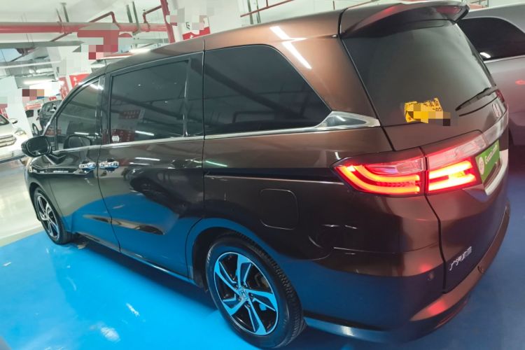 Used Honda Odyssey 2015 Revised Version 2.4L Supreme Edition
