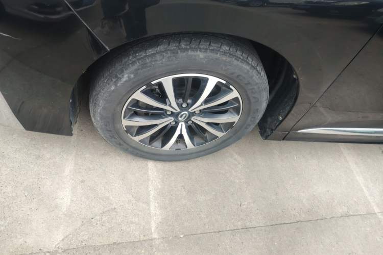 Used GAC Trumpchi M8 2021 Lingxiu Series 390T Deluxe Edition Exterior 4