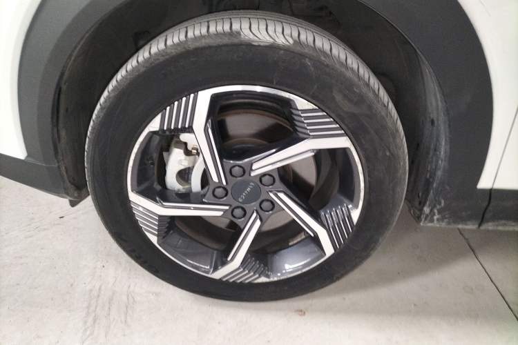 Used Lynk & Co 06 EM-P 2022 PHEV 84 km Range Pro Version