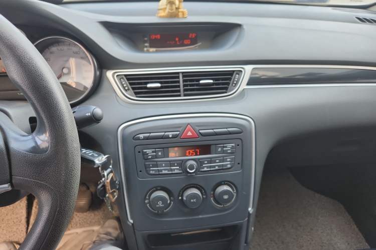 Used Peugeot 308 2014 Enjoy Edition Classic 1.6L Manual YouShang Model