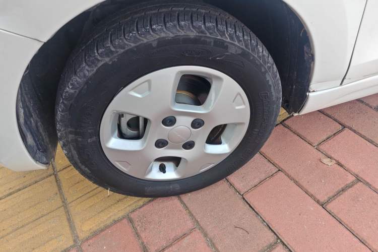 Used Roewe Clever 2021 302 km New Four-Seater Super-Efficient Version