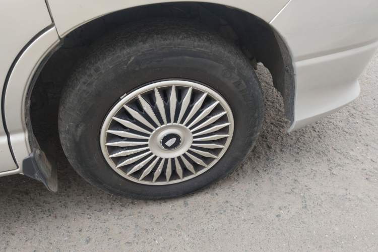 Used Jinbei Grace 2015 2.0L Classic Edition Standard Model Long Wheelbase 7/9 Seats
