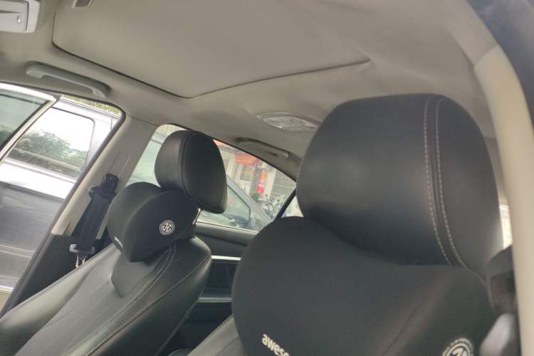 Used Geely Auto Emgrand 2016 Sedan 1.5L CVT Upward Version
