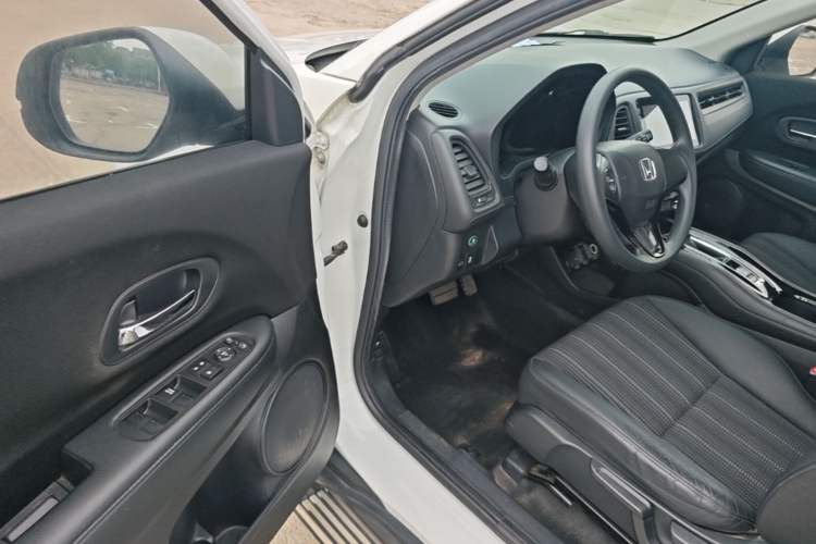 Used Honda Vezel 2016 1.8L CVT Front-Wheel Drive Pioneer Edition
