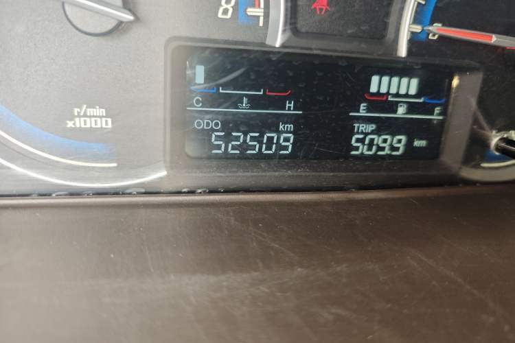 Used Baojun 730 2014 1.5L manual standard trim 7 seats